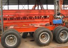 運(yùn)梁炮車(chē)